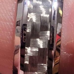 Kohl's Carbon Fiber Men's Ring with Black Velvet Pouch